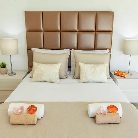 Charming Villa, Private Pool Albufeira