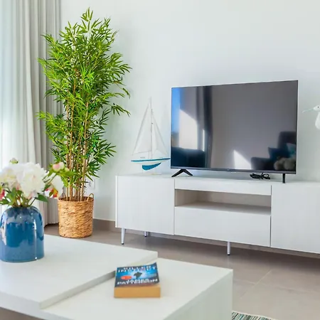 Villa Charming Villa, Private Pool Albufeira